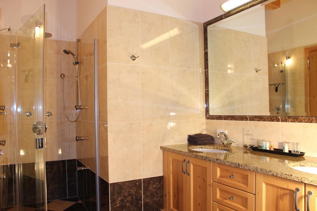 Apartamento Penthouse Kitzpanorama Kaprun Habitación foto